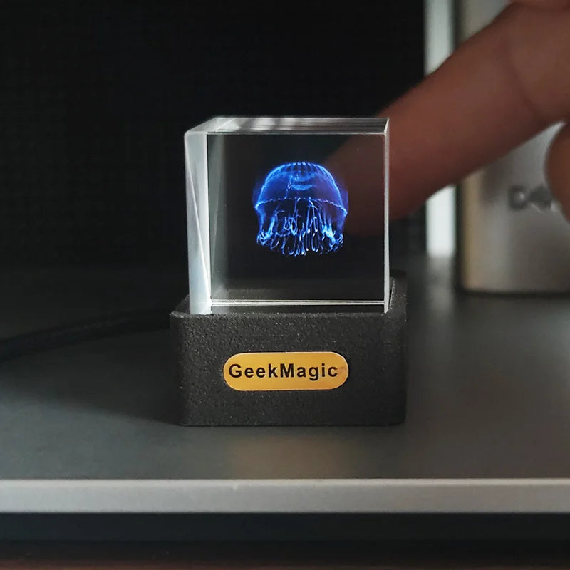 GeekMagic Smart Crystal Cube Clock – GIF Display, Weather & Photo Frame